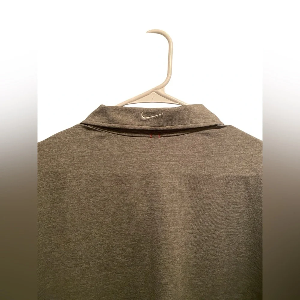 Nike‎ Golf Dri Fit Men's Polo. Size XXL. The Palazzo Las Vegas logo.